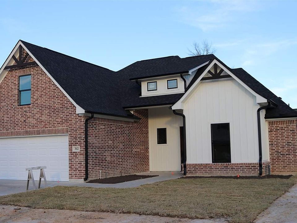 1st image of 312 Mandavilla Way