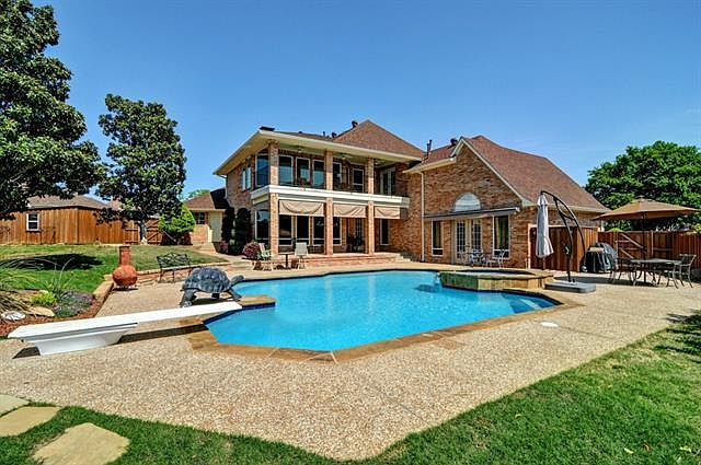 2nd image of 1112 Vail Ct