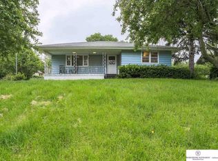 7220 S 28th St, Bellevue, NE 68147
