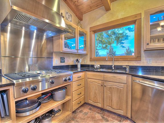 4th image of 10209 Coronado Ave NE