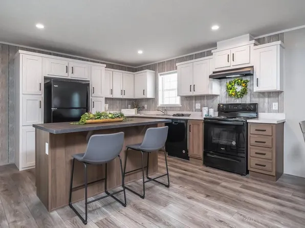 1 Ems B37 Ln #2E, Warsaw, IN 46582