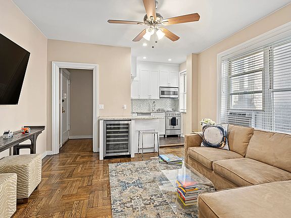 2nd image of 315 E 77th St APT 2F