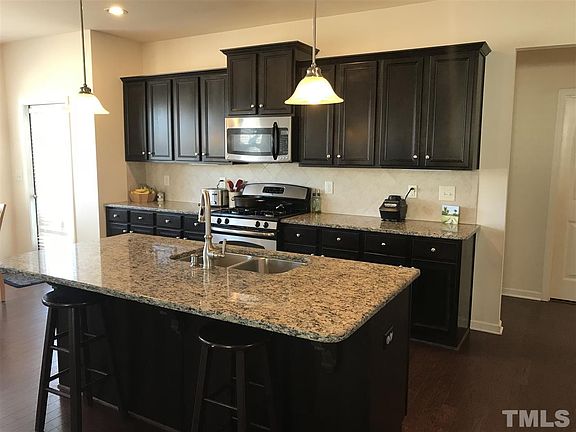 5th image of 356 Naples Ln