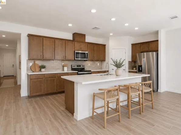504 Spruce Way, Oakley, CA 94561