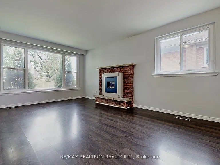 669 Shakespeare Ave #UPPER — Photo 12