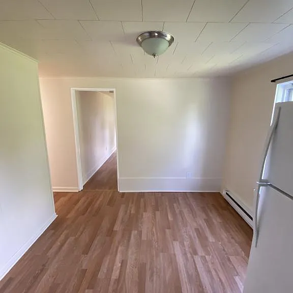 14013 Weaver Ave #B — Photo 6