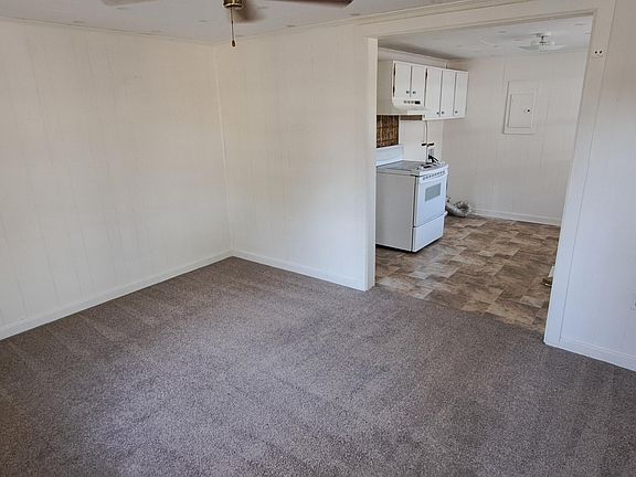 2nd image of 2306 Bay St