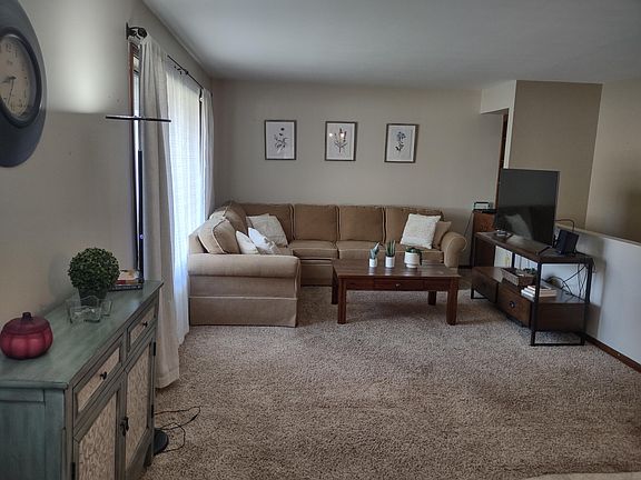 5th image of 8437 Elkwood Dr SW #7