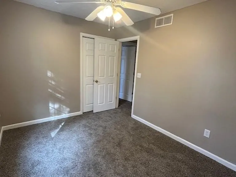 1496 N Kinser Pike — Photo 46