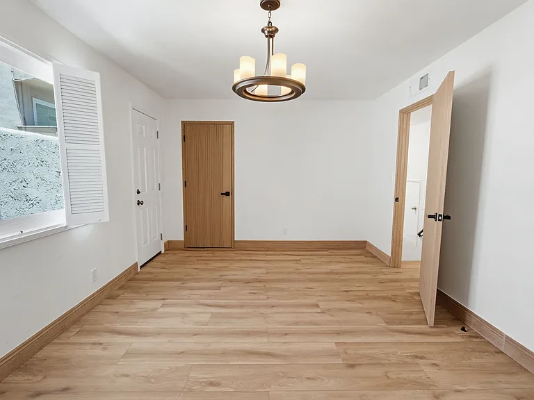 14332 Dickens St #25 — Photo 8