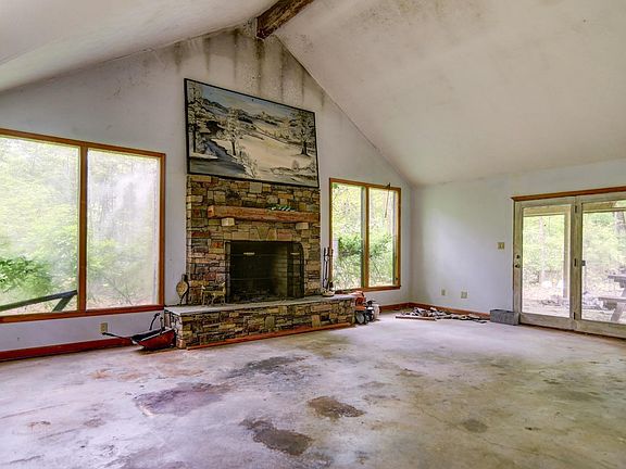2nd image of 1570 Bedford Lake Dr