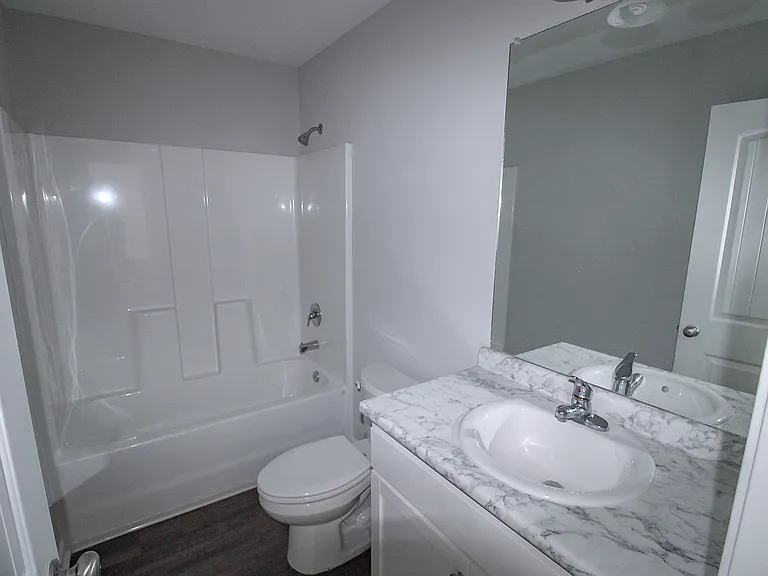 124 Callaway Cres — Photo 18