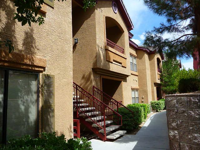 1st image of 8250 N Grand Canyon Dr