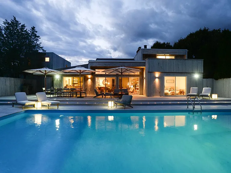 36 Mill Creek Close — Photo 2