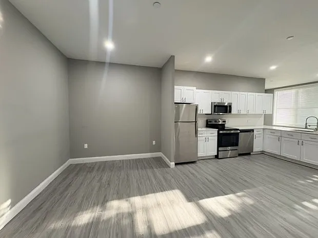 247 Washington Ave #1 — Photo 4