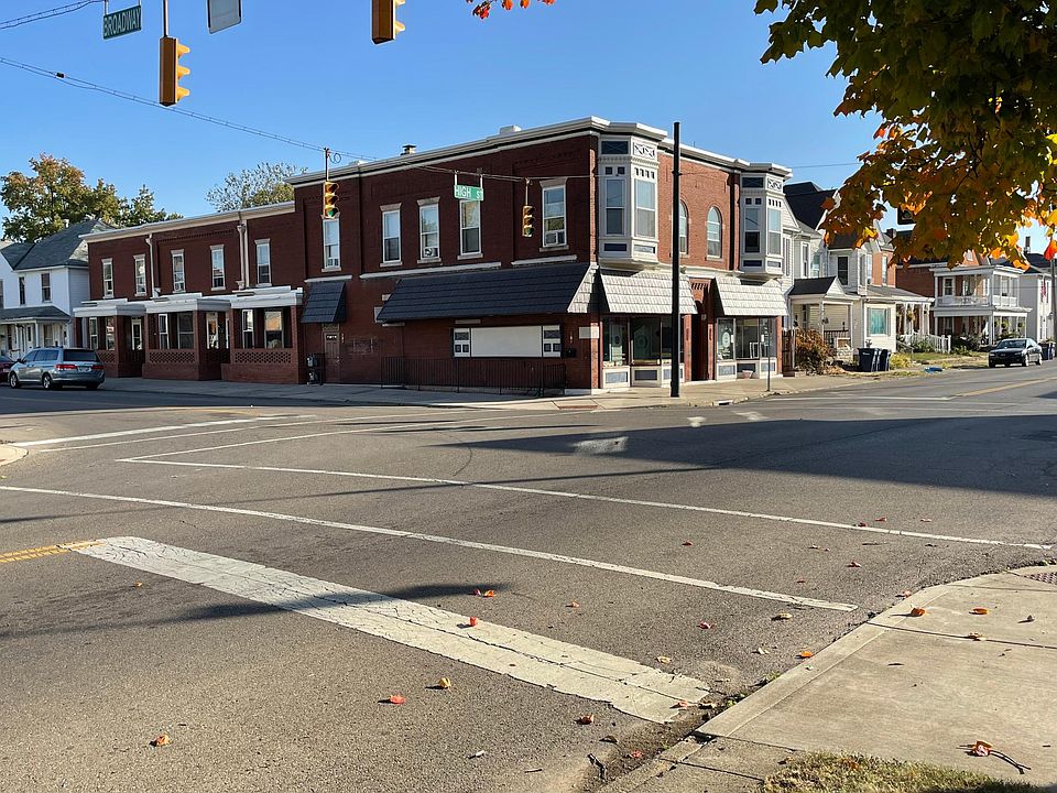 1st image of 309 1/2 Broadway