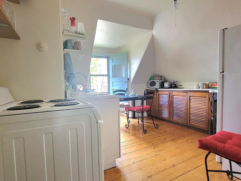 45 Auburn St #3 — Photo 9