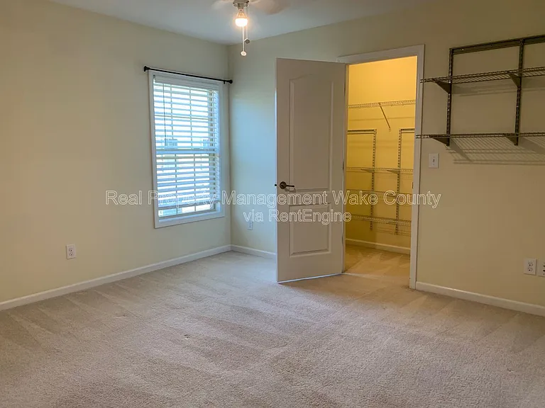 512 Sandy Whispers Pl — Photo 23