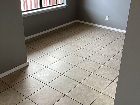 5th image of 1015-1021 S Saint Louis Ave #2