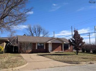 4615 Western Hills Dr, Wichita Falls, TX 76310