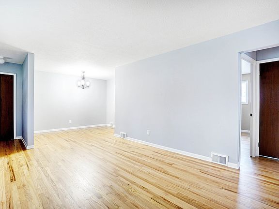 5th image of 6069 Alvin Dr