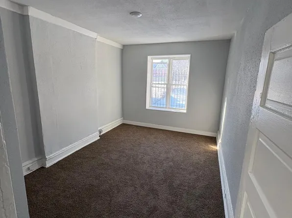 5846 Page Blvd, Saint Louis, MO