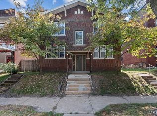 4242 Botanical Ave, Saint Louis, MO 63110