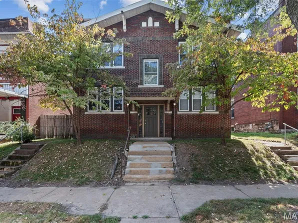 4242 Botanical Ave, Saint Louis, MO 63110