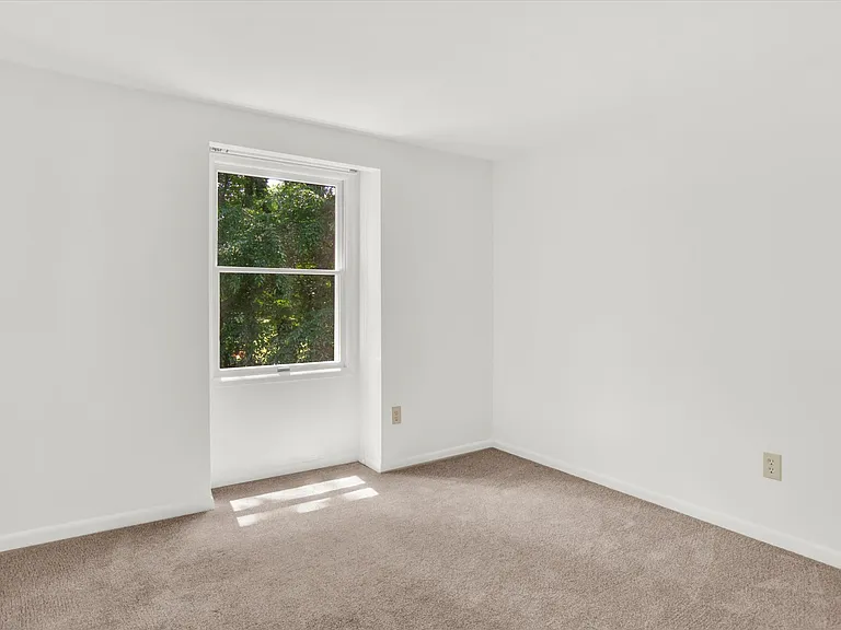 634 Bay Green Dr — Photo 24