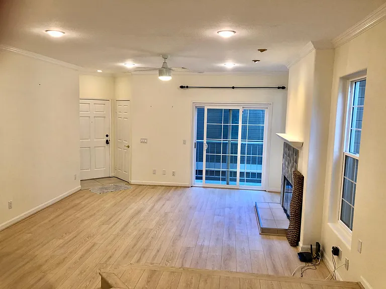 4204 3rd Ave #5 — Photo 10