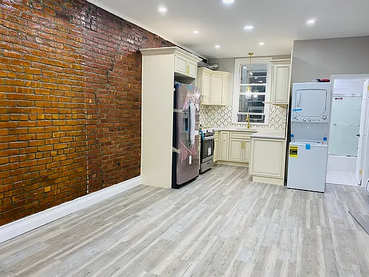 Rented by Brooklyn Heights Real Estate Inc | media 5