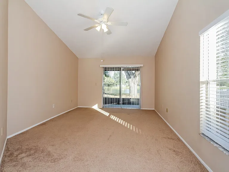 12906 Longcrest Dr — Photo 6