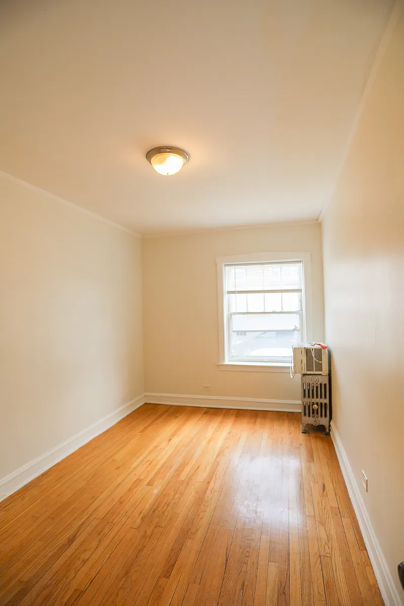 Photo 2 of 9 - 2736 N Leclaire Ave #2 - Chicago, IL Building Photo - 2736 N Leclaire Ave #2