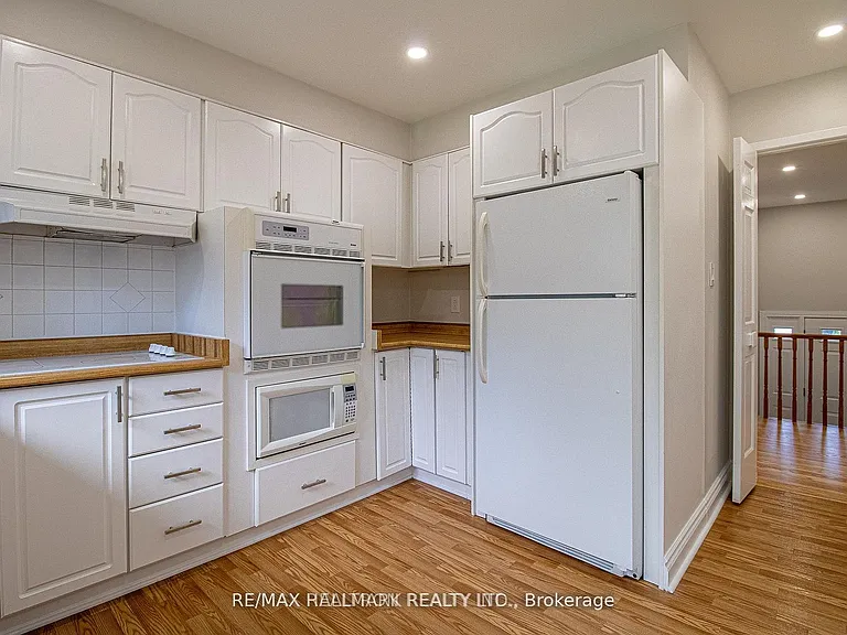 978 Wildwood Dr — Photo 10
