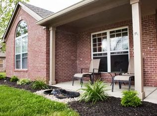 7116 Bridgemont Ct, Avon, IN