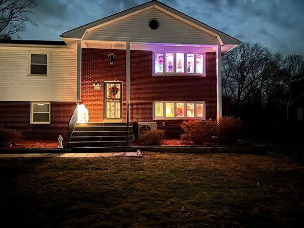 49 Oakridge Rd