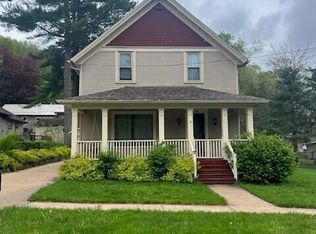 565 E South St, Richland Center, WI 53581