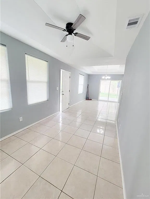 4 bed, 2.0 bath, 1119 sqft, $1,300 — Photo 4