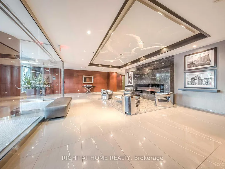 231 Fort York Blvd #1807 — Photo 6