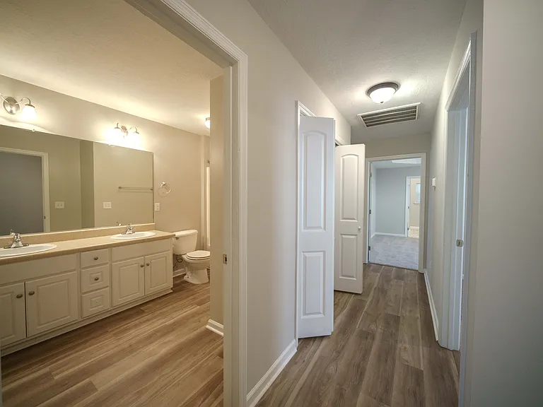 3121 Alexandria Dr — Photo 29