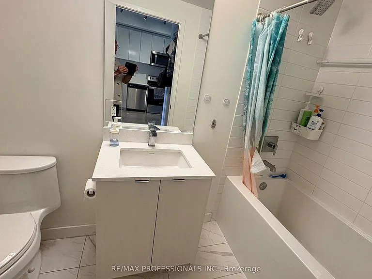 859 The Queensway #319 — Photo 12