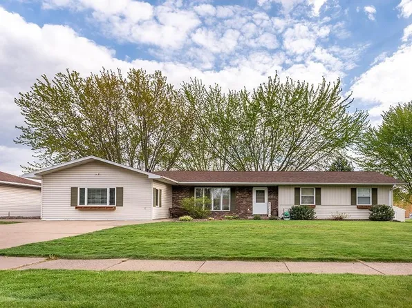 418 East Main Street, Thorp, WI 54771