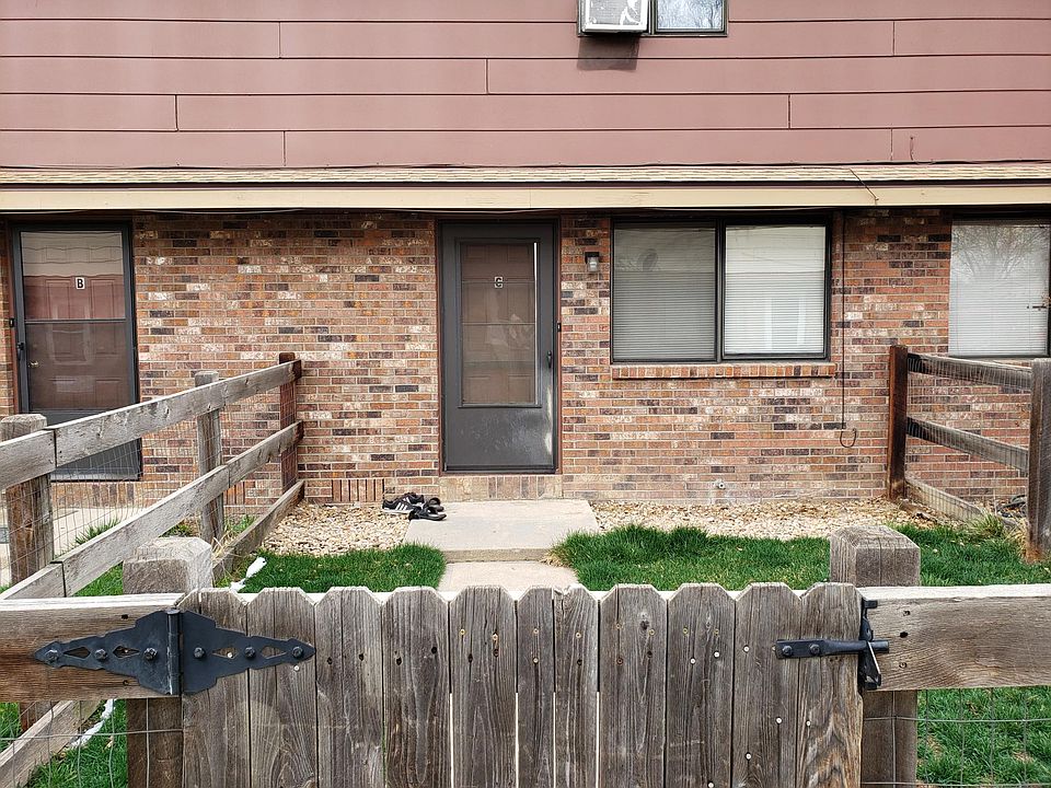2nd image of 200 E Saint Clair Ave APT C