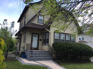 128 Willow Ave, Hempstead, NY 11550
