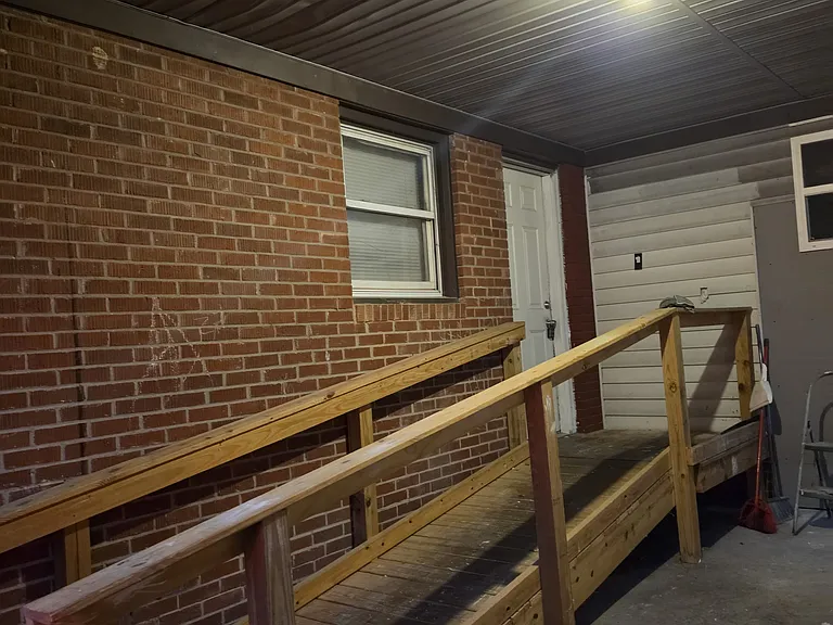 1310 Beaverbrook Dr — Photo 18