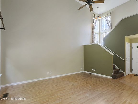 2nd image of 1360 Churchill Ln