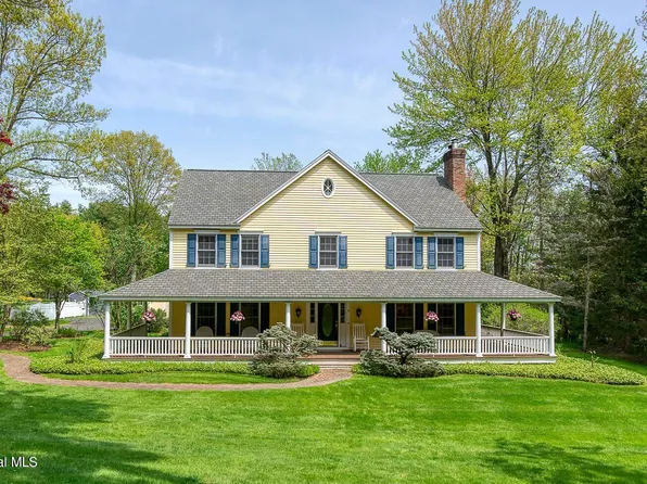 12 Haswell Greene Road, Delmar, NY 12054