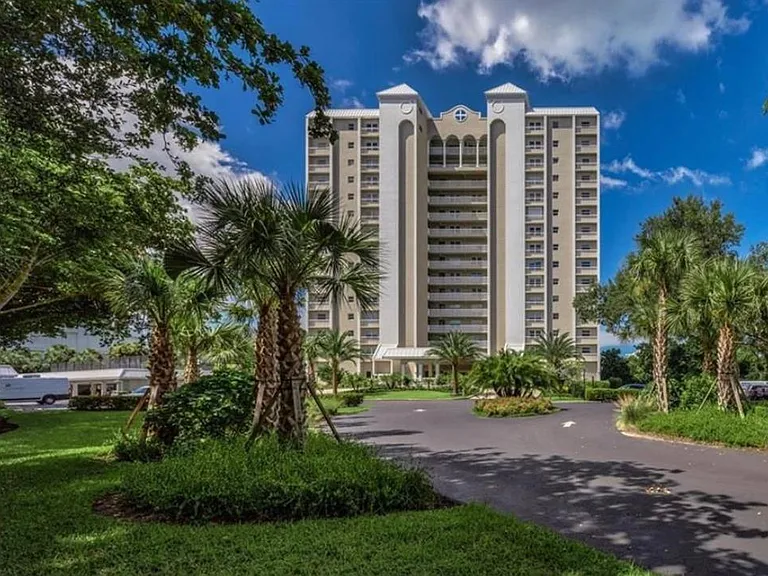 5501 Heron Point Dr #401 — Photo 17