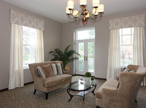 4th image of 156 N Oak Park Ave #24