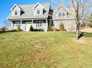 2 Kensington Dr, East Lyme, CT 06333